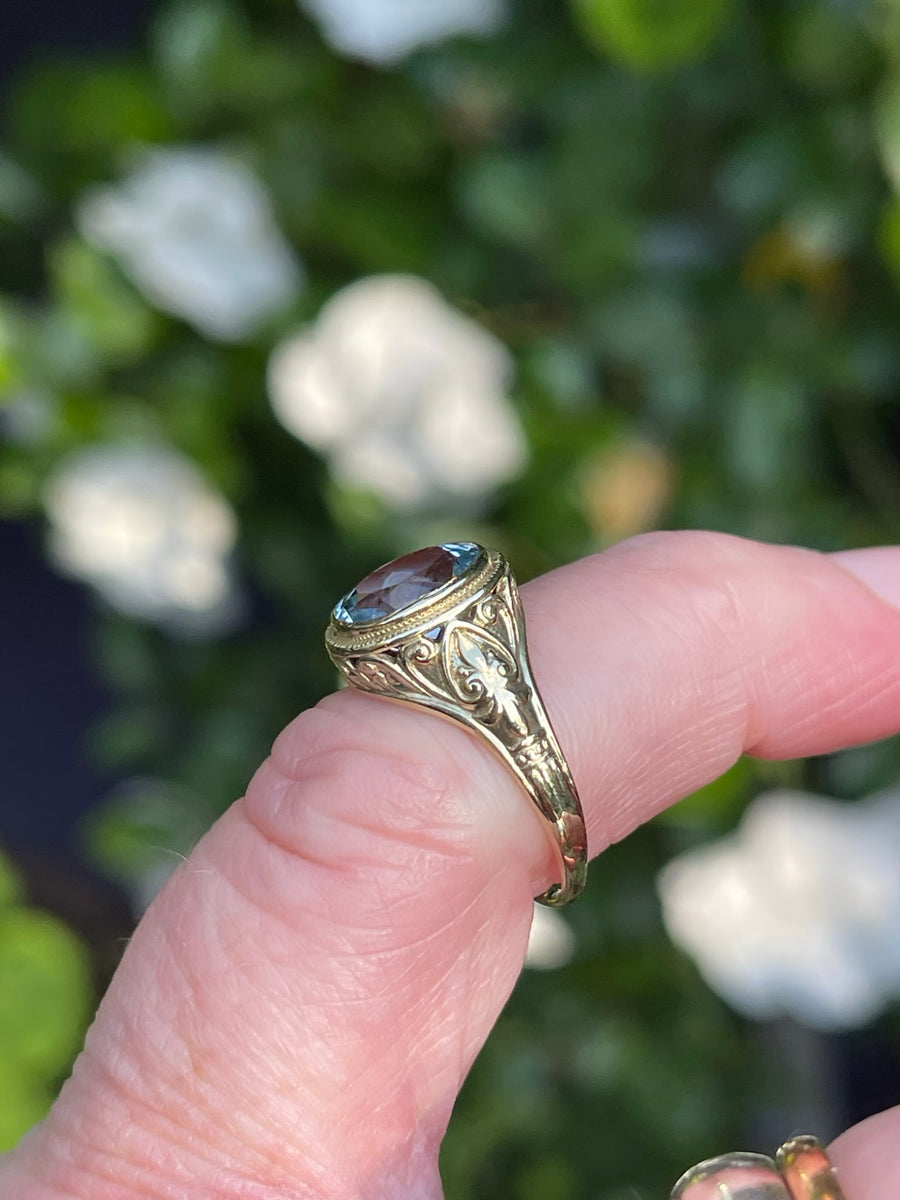 Edwardian 18ct Gold and Aquamarine ring