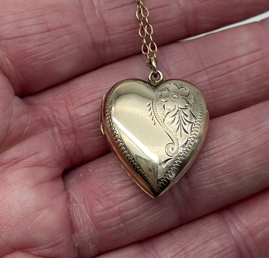 Antique 9ct Back and Front Plump Heart Locket With Engraving.