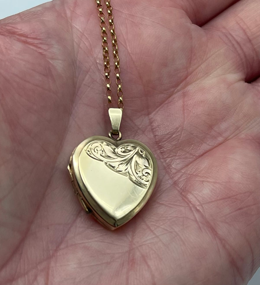 Antique Deco 9ct Back and Front Heart Locket with Engraving.