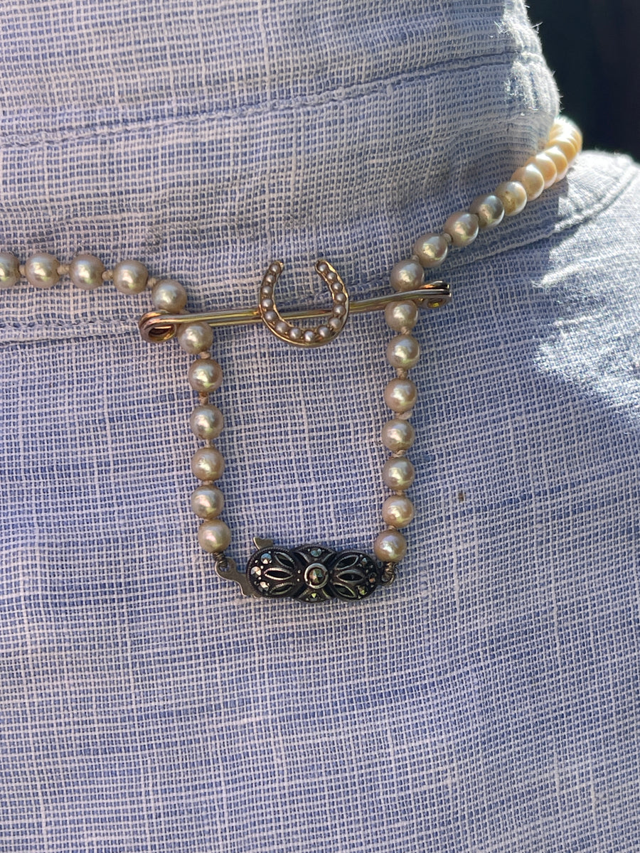 Antique 15ct Gold and Pearl Horseshoe Bar Brooch/ Stock Pin.
