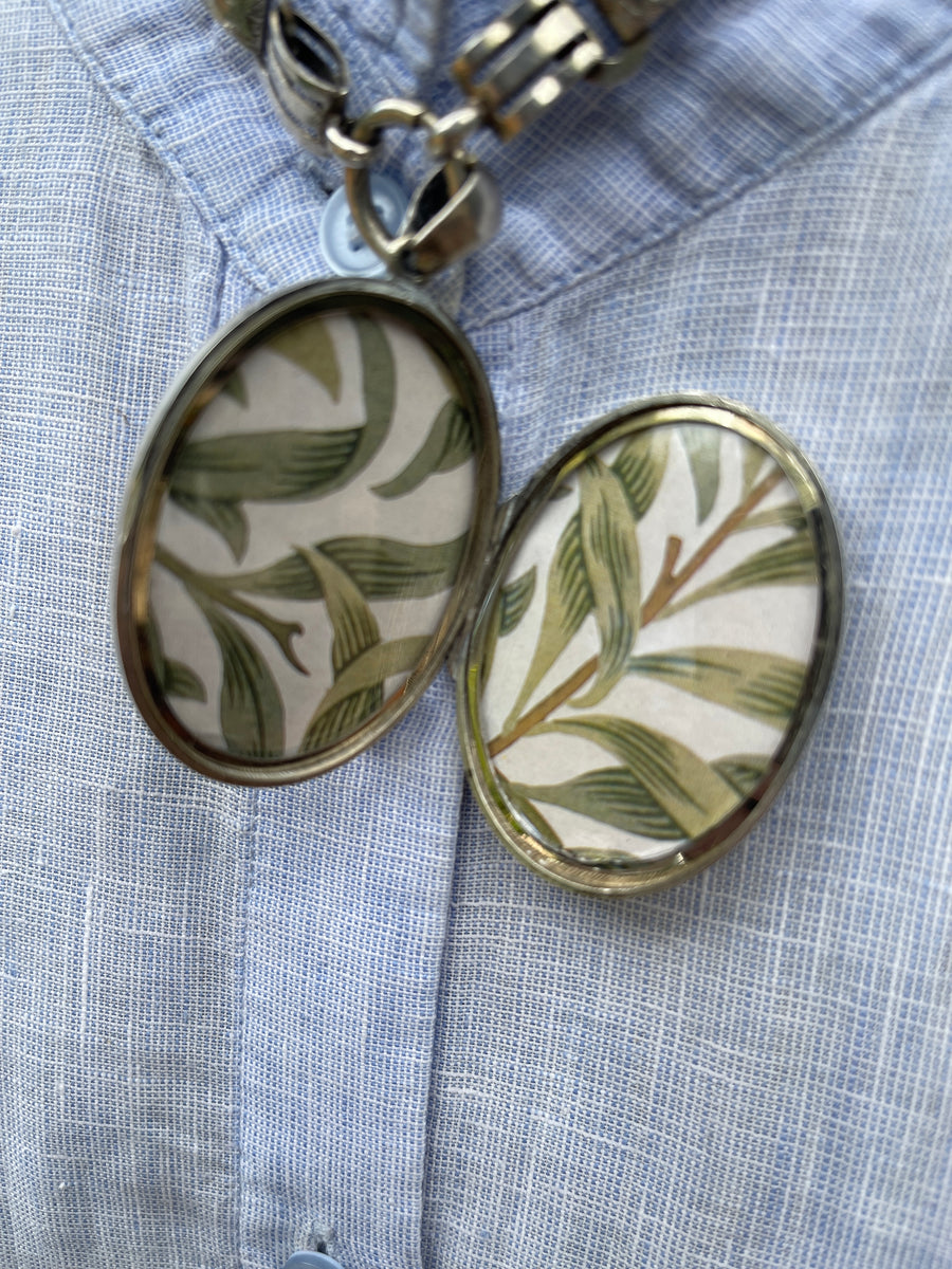 Antique Victorian Aesthetic Movement Oval Locket and Collar.
