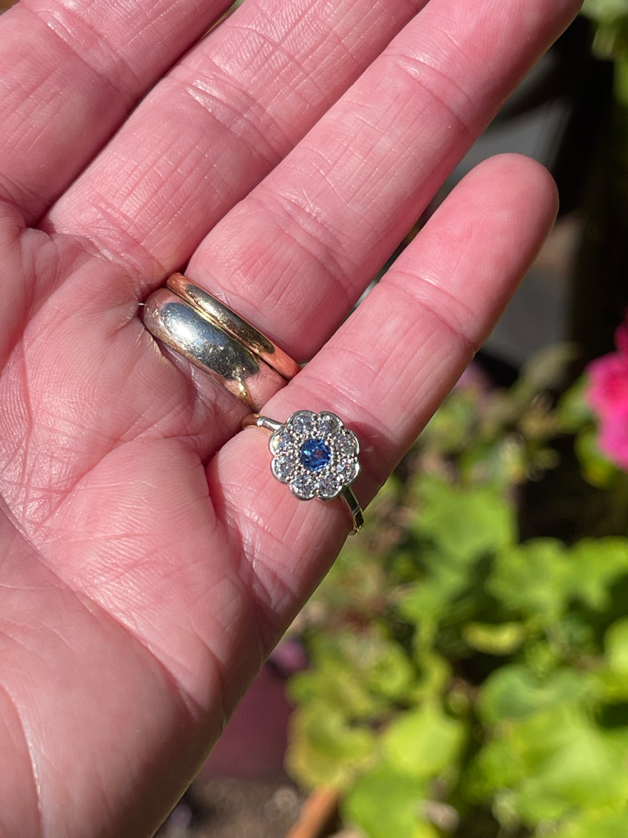 Edwardian Sapphire and diamond daisy ring