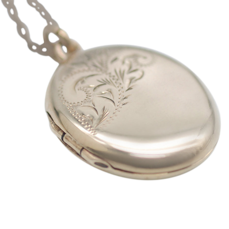 Vintage 9ct Gold Oval Locket