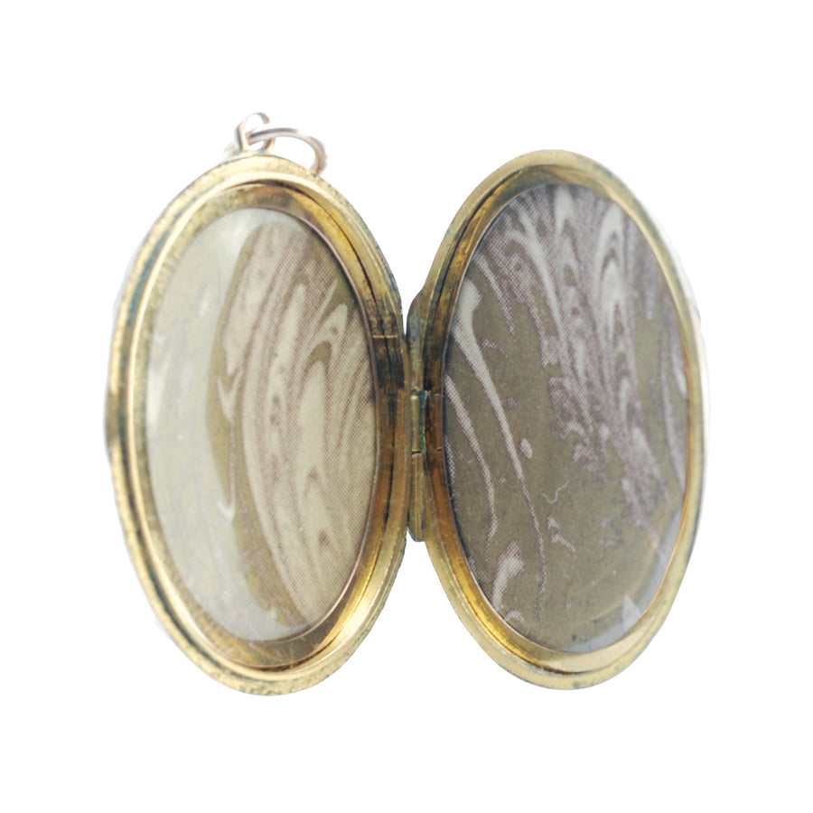 Antique 9ct Gold B+F Oval Engraved Locket.