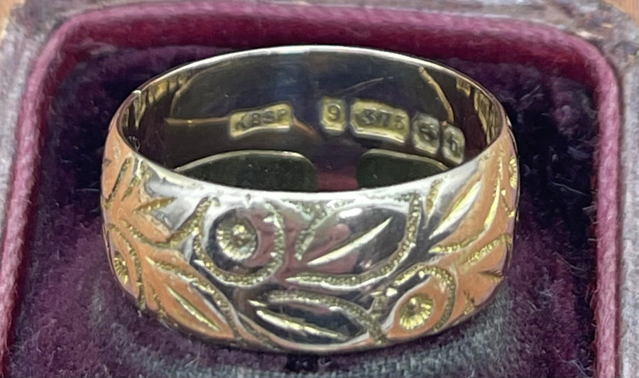 Antique Edwardian Rose Gold Engraved Band