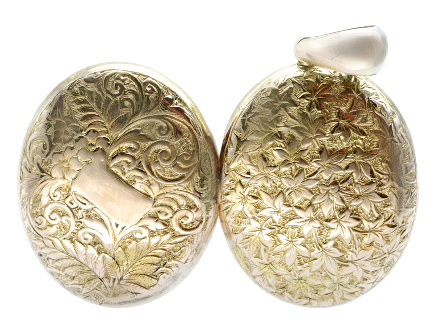 Victorian 15ct back and front Gold engraved locket